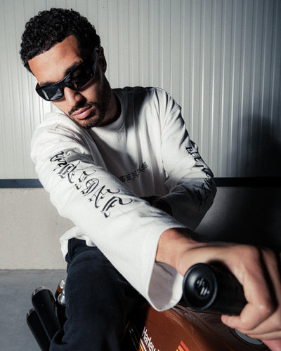 GOTHIC LONGSLEEVE – OFFWHITE