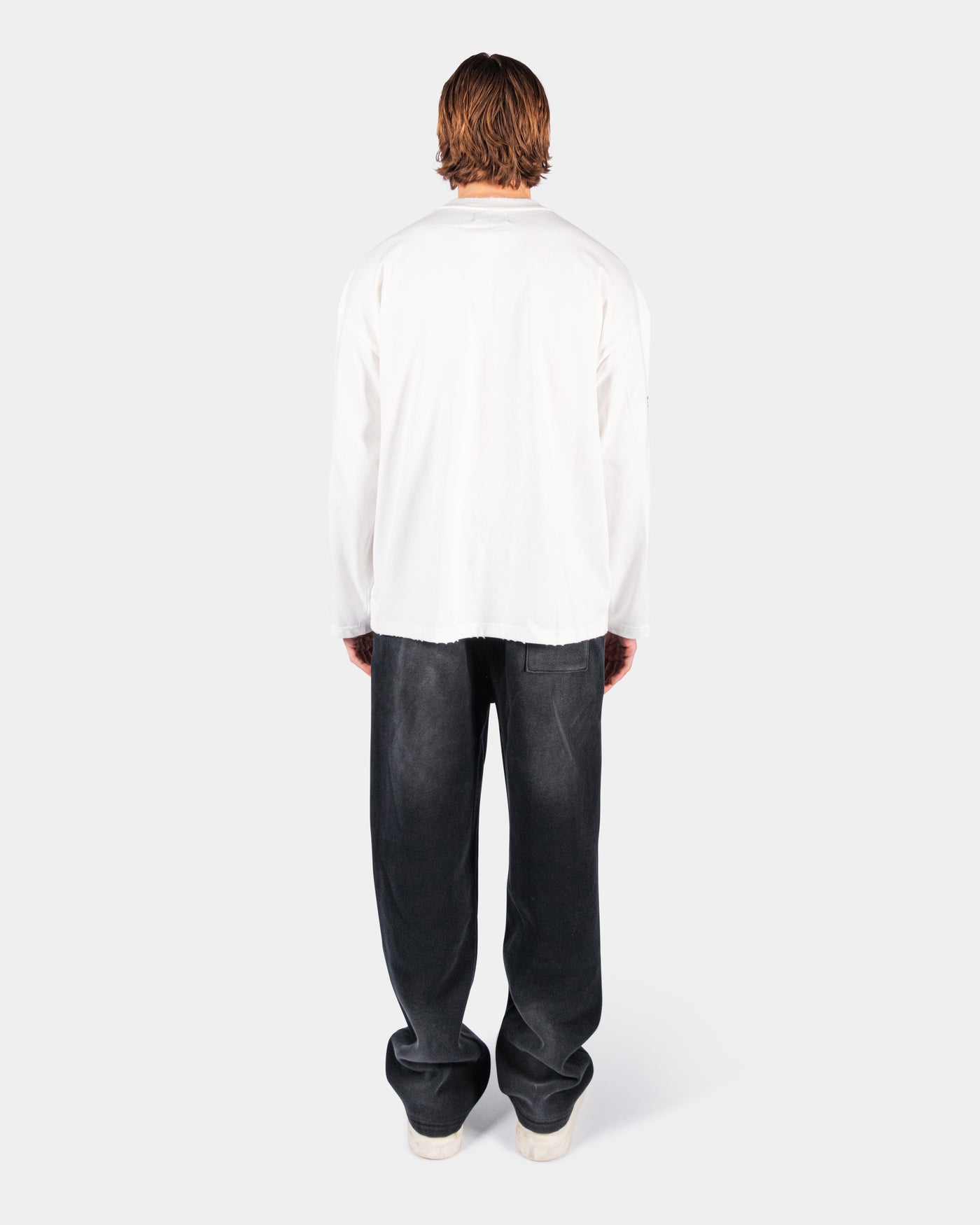 GOTHIC LONGSLEEVE – OFFWHITE