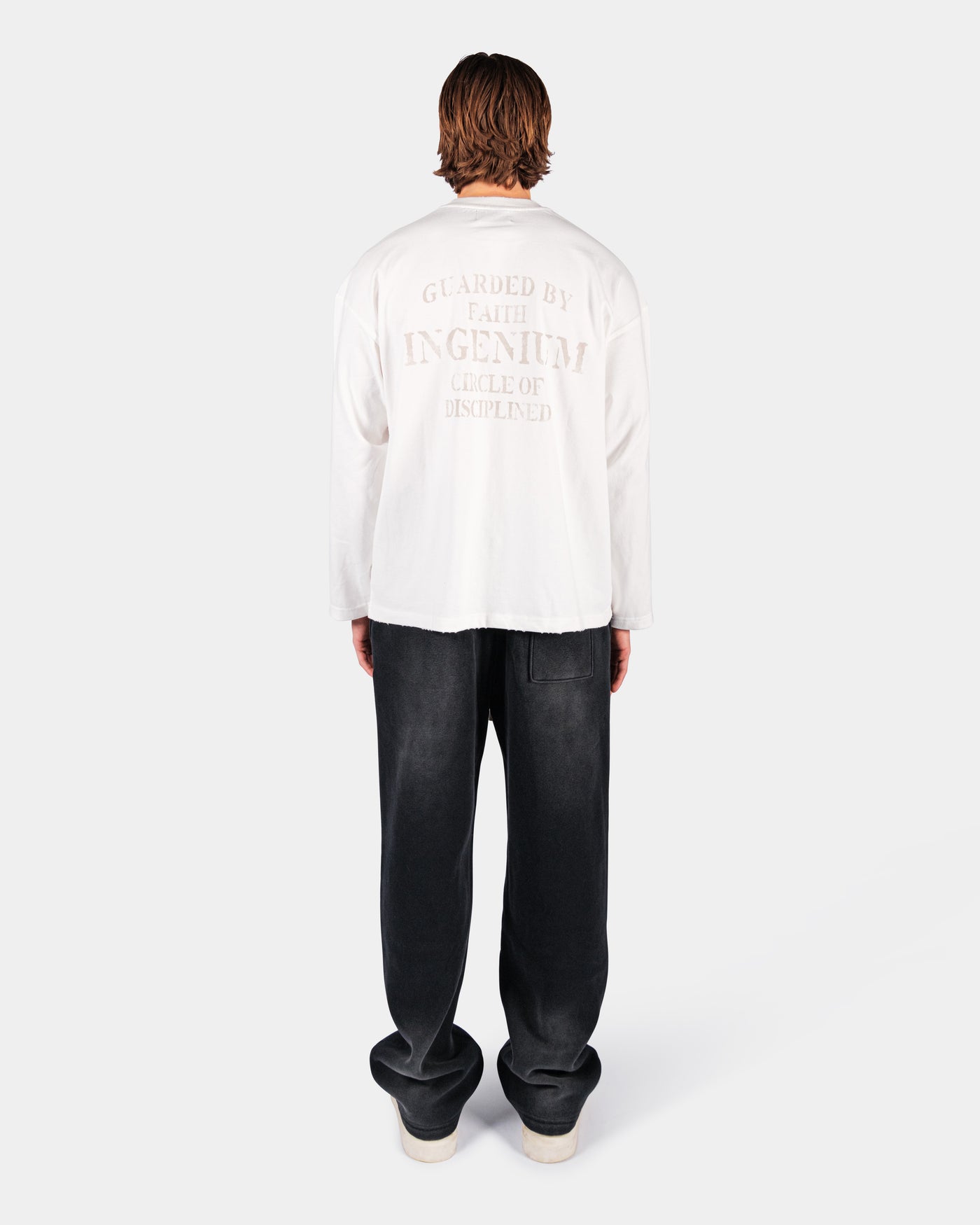 DISCIPLINED LONGSLEEVE – OFFWHITE
