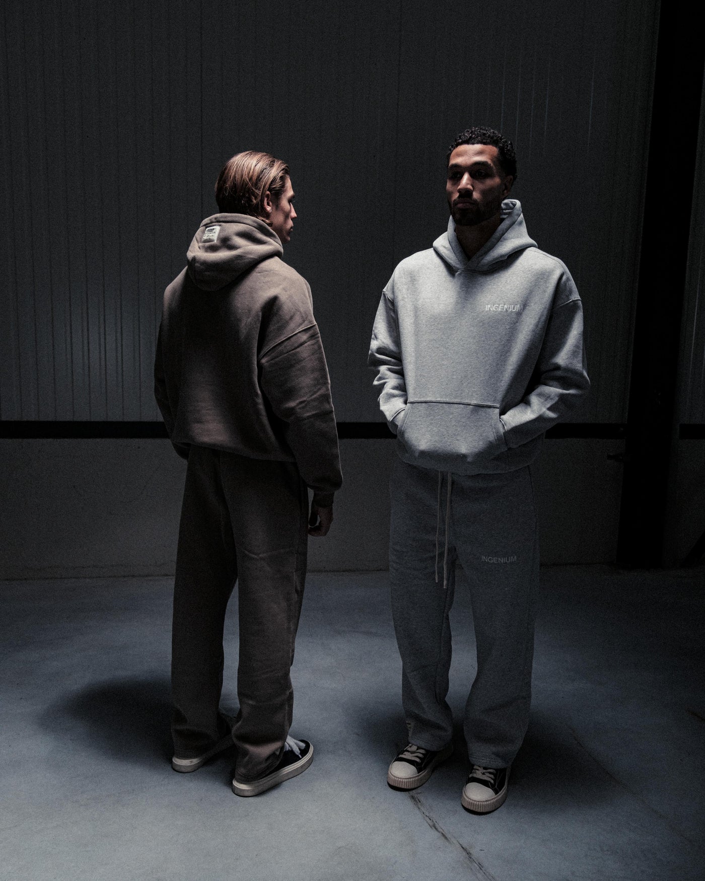 SIGNATURE SWEATPANTS – DUST TAUPE