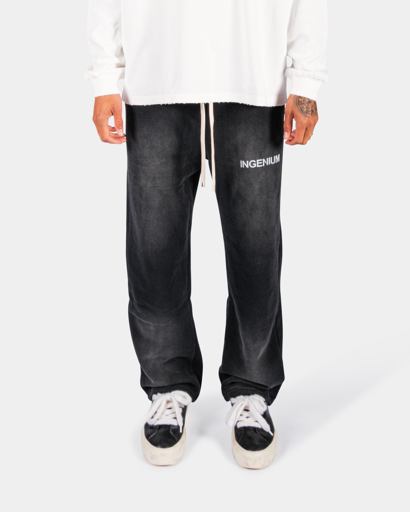 ESSENTIAL SWEATPANTS – FADED BLACK